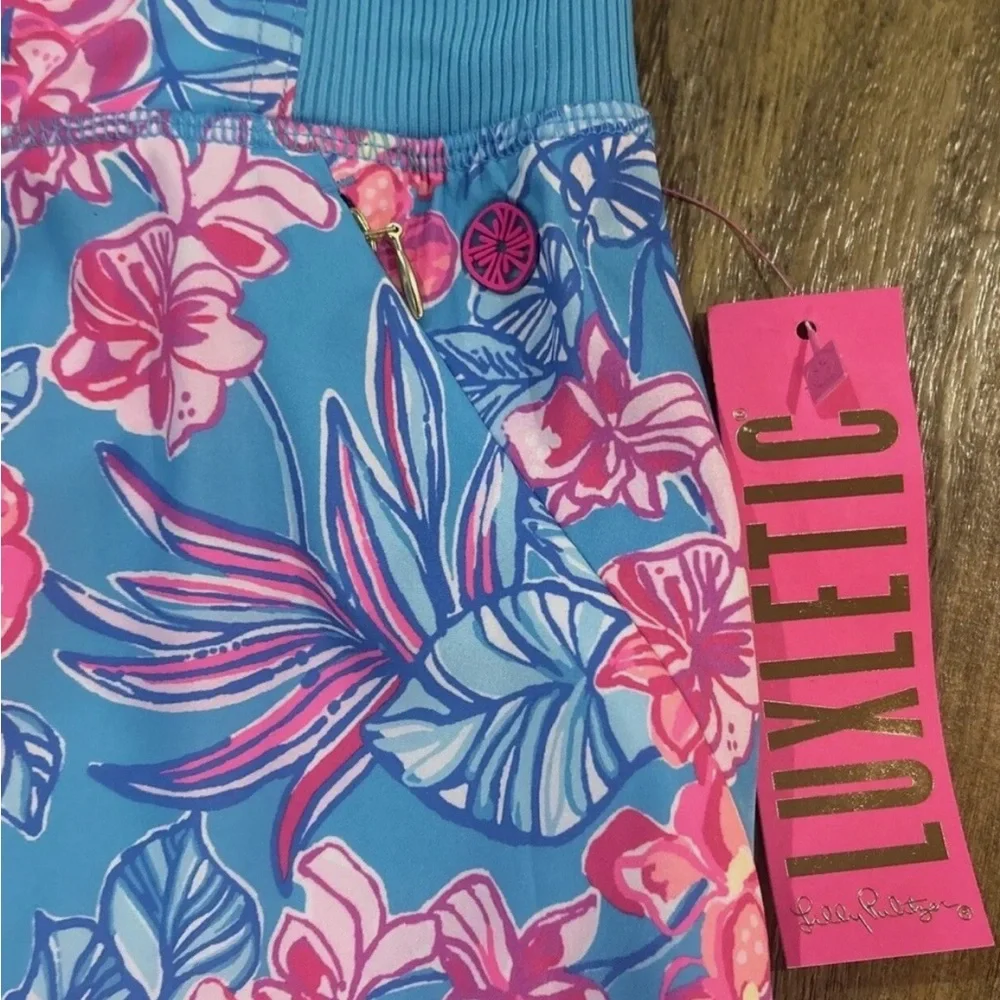 🦩🩷💙 NWT Lilly Pulitzer Luxletic Fara Skort
In Orchid Oasis Size XL - Picture 10 of 16